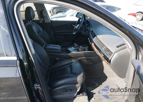 2018 Audi Q7 3.0T Premium z USA, uszkodzony, nr VIN WA1LAAF70JD037025